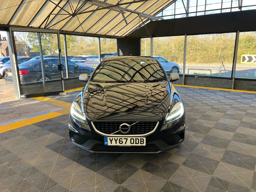 Volvo V40 Hatchback YY67ODB Black #3