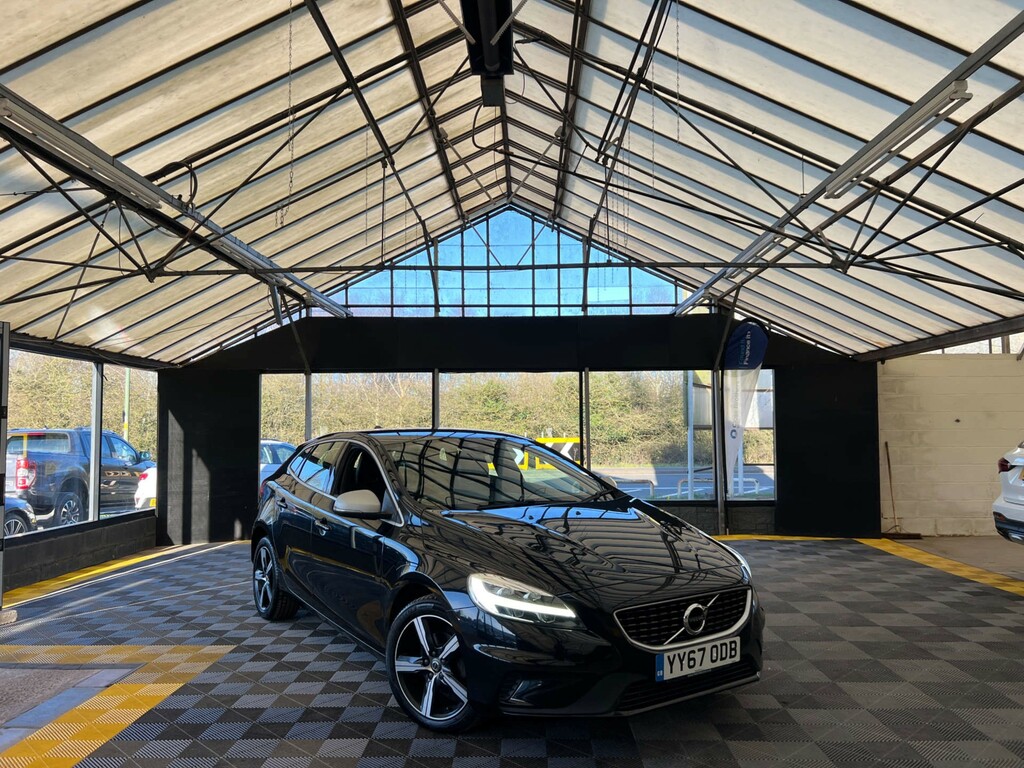 Volvo V40 Hatchback Black