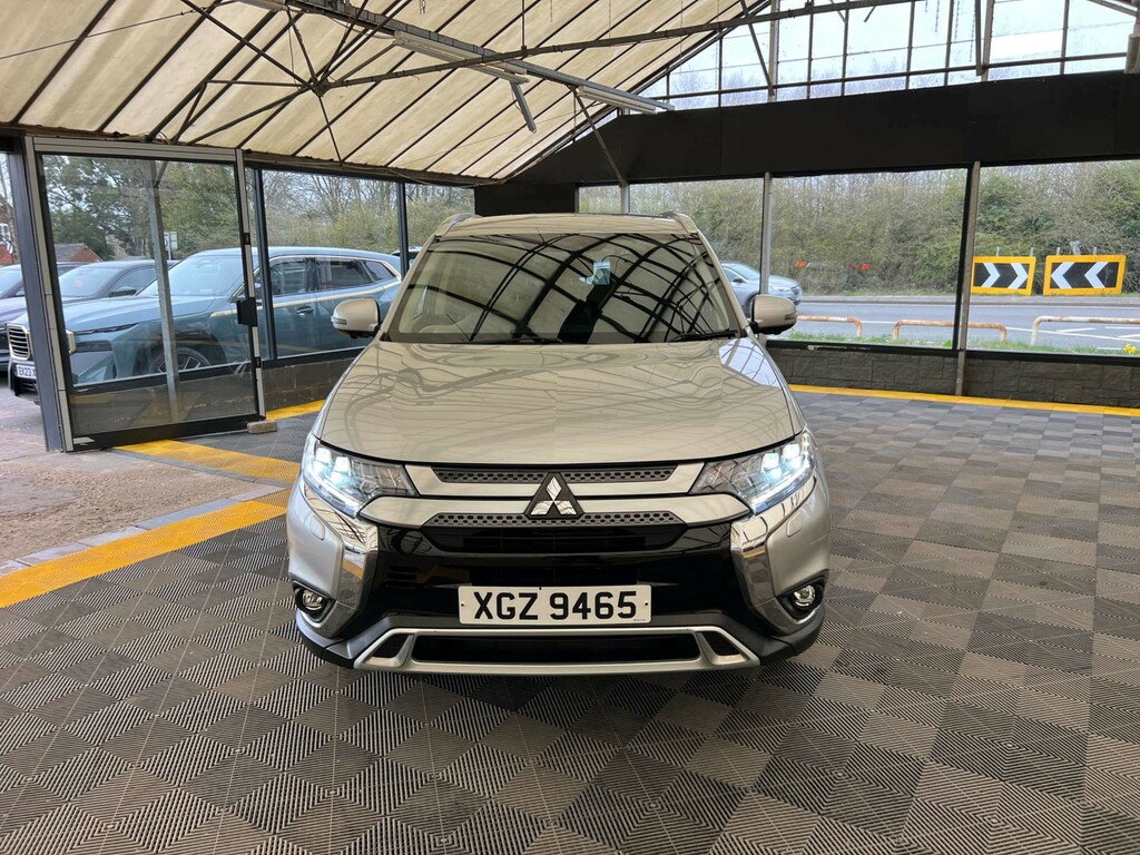 Mitsubishi Outlander Suv XGZ9465 Silver #3