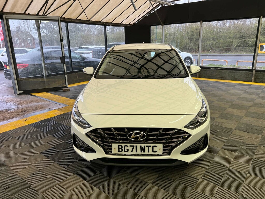 Hyundai I30 Hatchback BG71WTC White #3