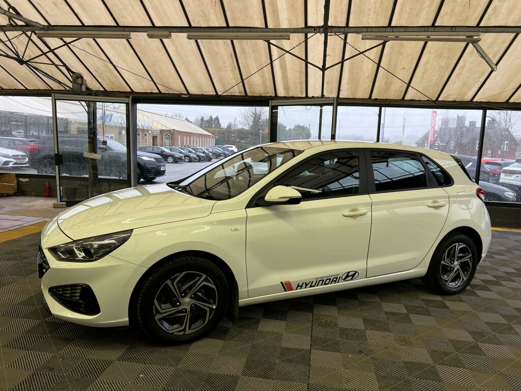 Hyundai I30 Hatchback BG71WTC White #4