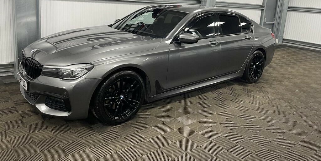BMW 7 Series 3.0 730D M Sport Saloon 201919 EA19VDD Grey #3
