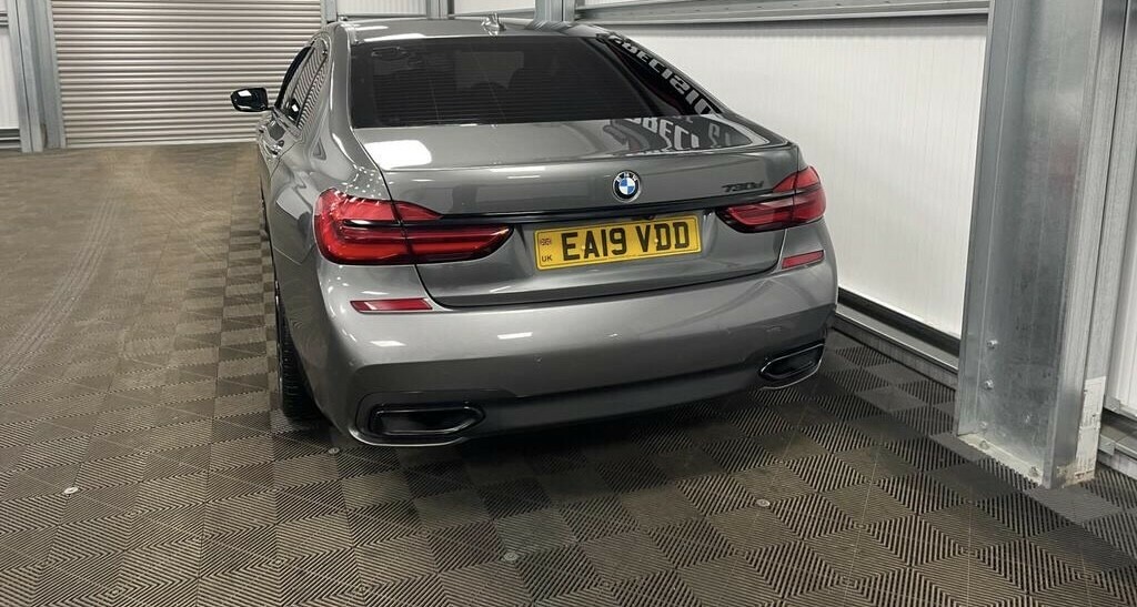 BMW 7 Series 3.0 730D M Sport Saloon 201919 EA19VDD Grey #4