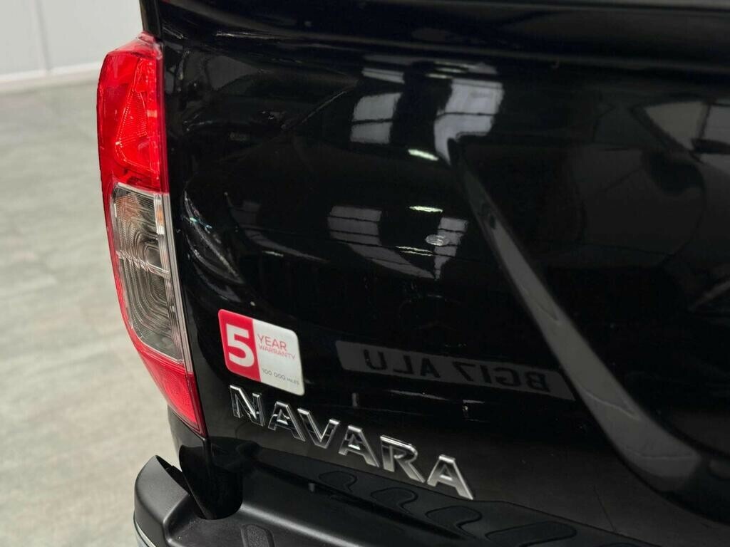 Nissan Navara 2.3 Dci Tekna 2019 EJ69UML Black #5