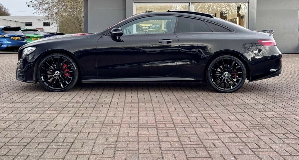 Mercedes-Benz E Class 2.9 E400d Amg Line 202020 KR20ZKF Black #6