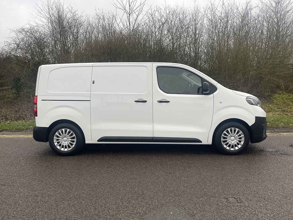 Toyota PROACE 1.5D Icon Medium Panel Van Mwb Euro 6 Ss 6Dr EF21DWX White #4