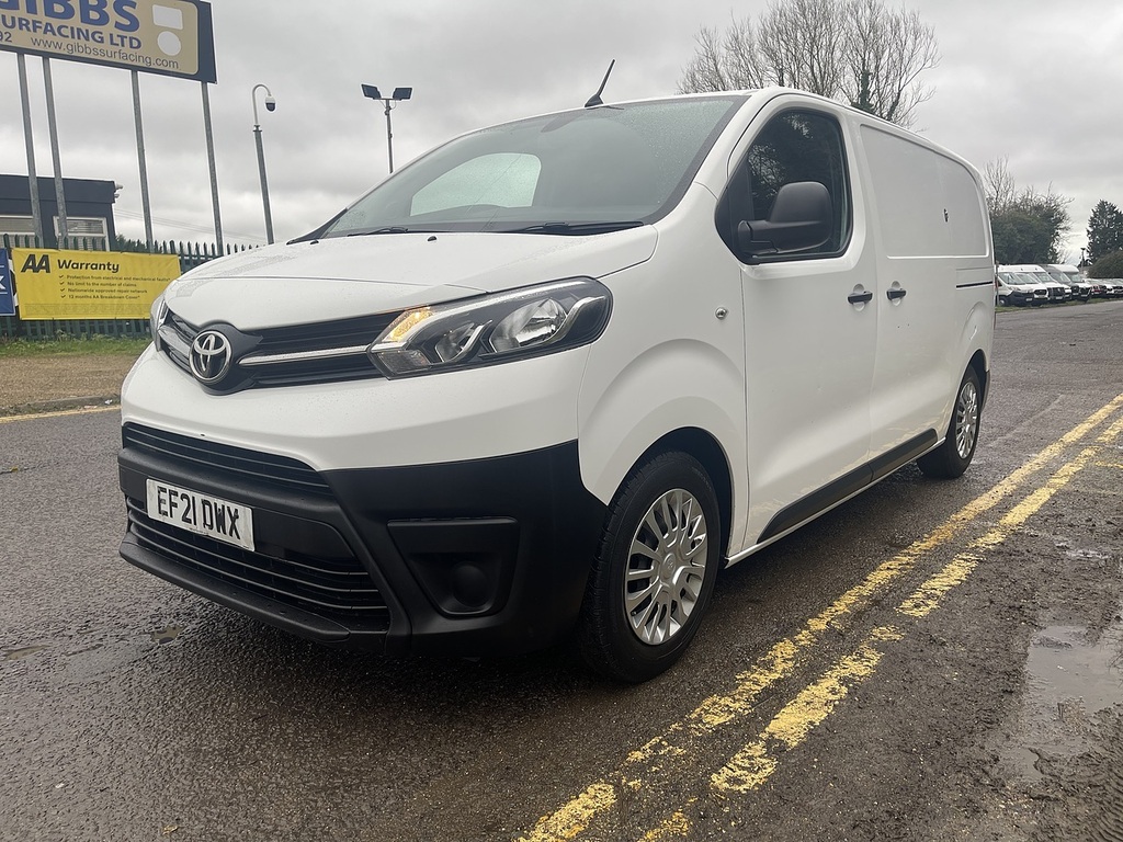 Toyota PROACE 1.5D Icon Medium Panel Van Mwb Euro 6 Ss 6Dr EF21DWX White #5
