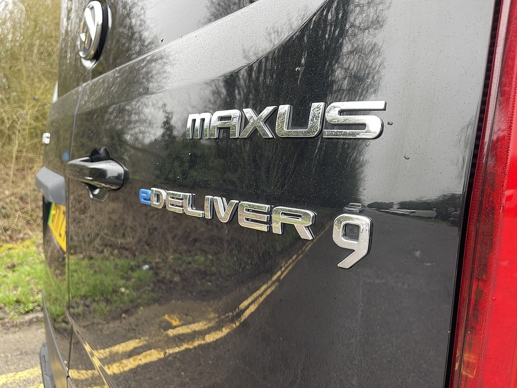 Maxus eDeliver 9 Mpv White #36
