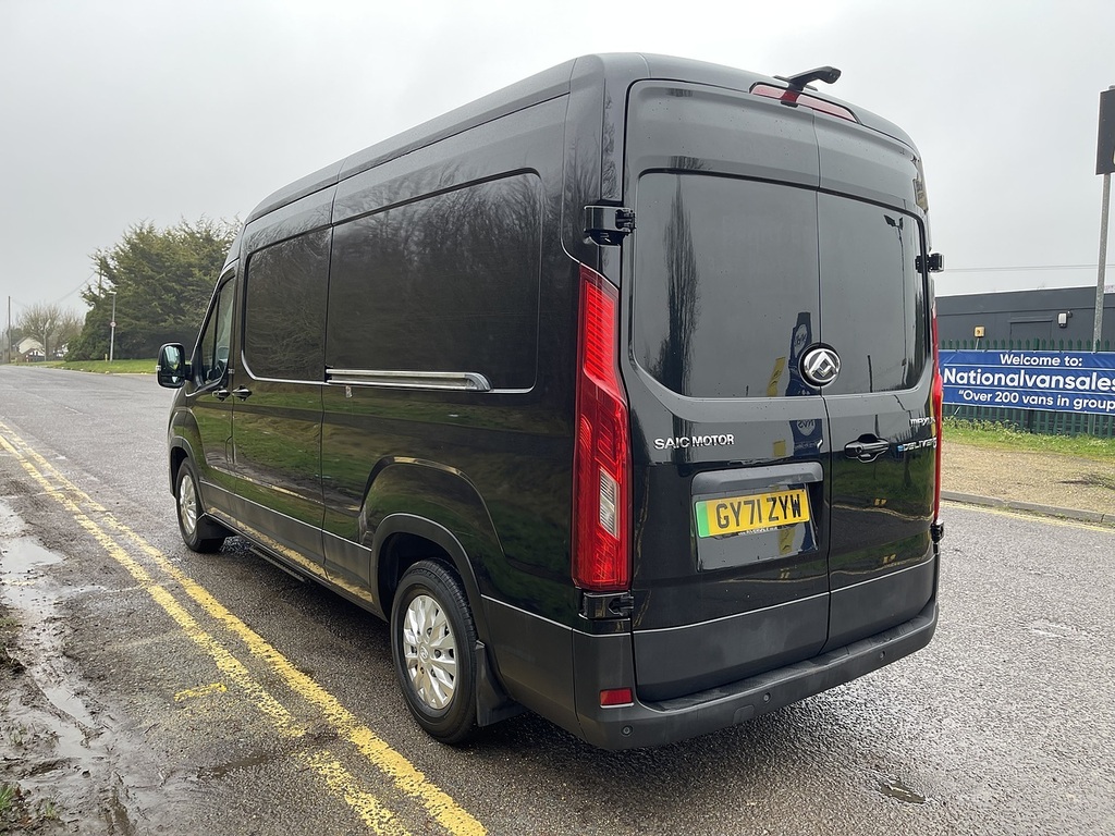 Maxus eDeliver 9 Mpv White #5