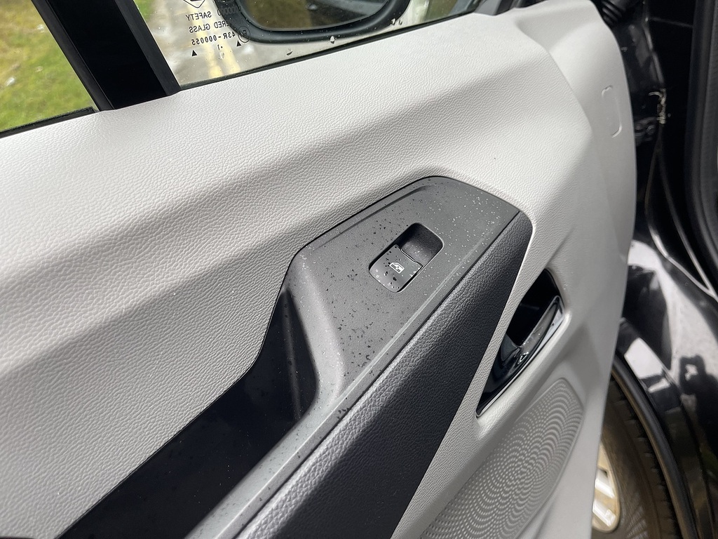 Maxus eDeliver 9 Mpv White #26