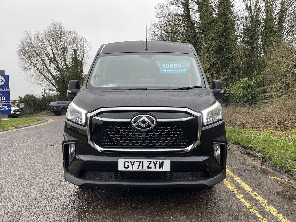 Maxus eDeliver 9 Mpv White #9
