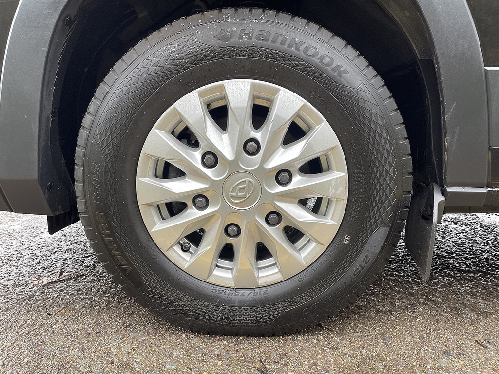 Maxus eDeliver 9 Mpv White #42