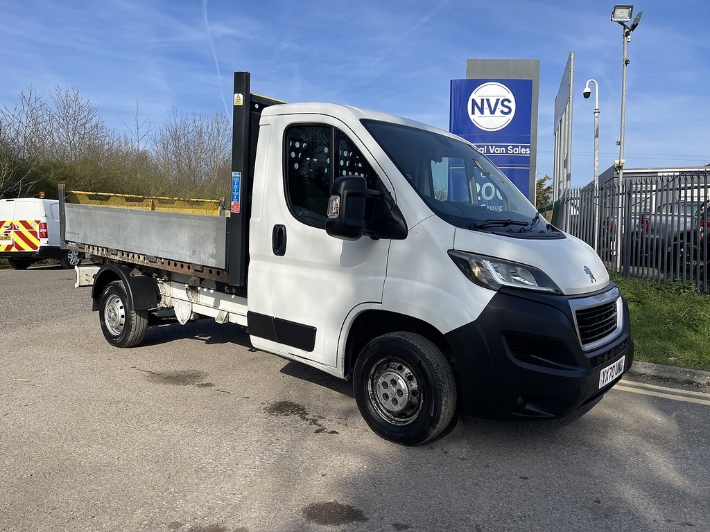 Peugeot Boxer Bluehdi Tipper 335 L2 YX70UNU White #2