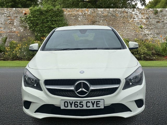 Mercedes-Benz CLA Class 2.1 Cla200 Cdi Sport Coupe Euro White #2