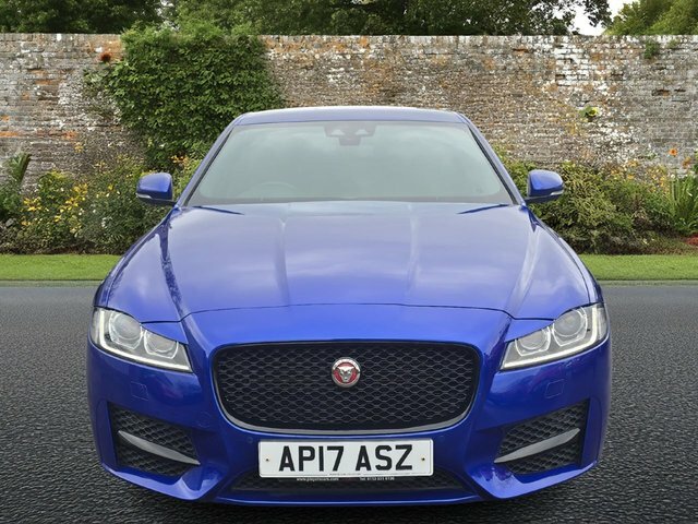 Jaguar XF 2.0D R-sport Saloon Awd Euro 6 S AP17ASZ Blue #2