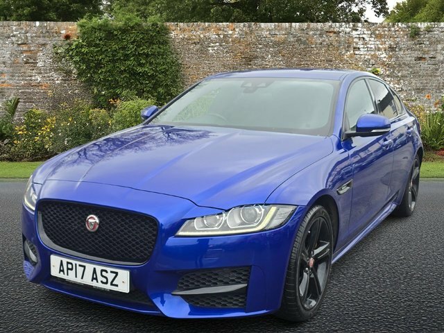 Jaguar XF 2.0D R-sport Saloon Awd Euro 6 S AP17ASZ Blue #3