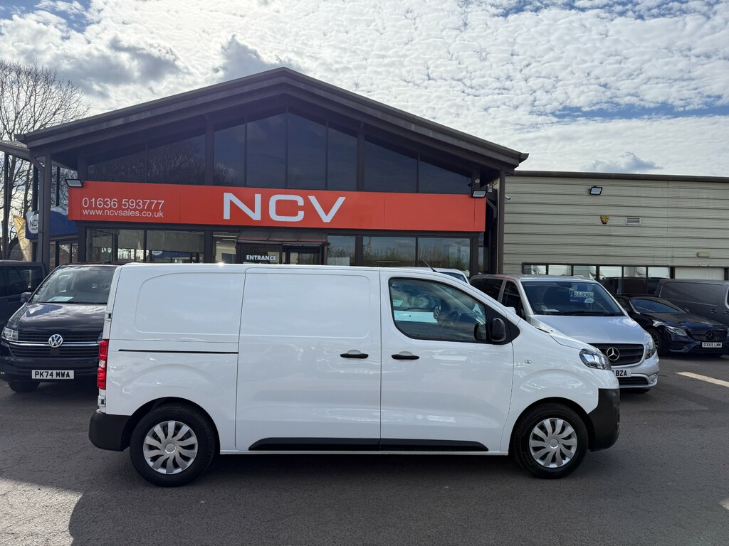 Vauxhall Vivaro L1h1 F2700 Dynamic Ss Ac Carplay Eu6 SA22KBP White #2