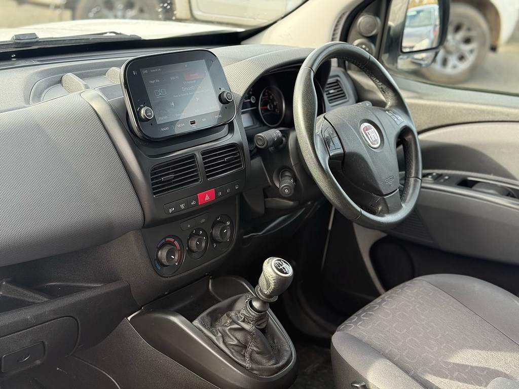Fiat Doblo Multijetii Tecnico WX72NFN White #4
