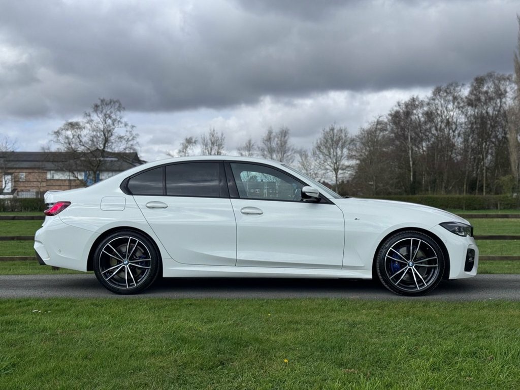 BMW 3 Series 2L M Sport DE71HZP White #3