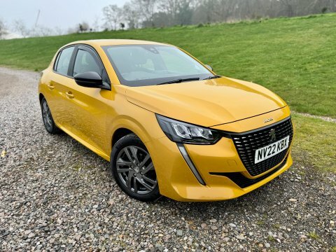 Peugeot 208 Puretech Active Premium Yellow