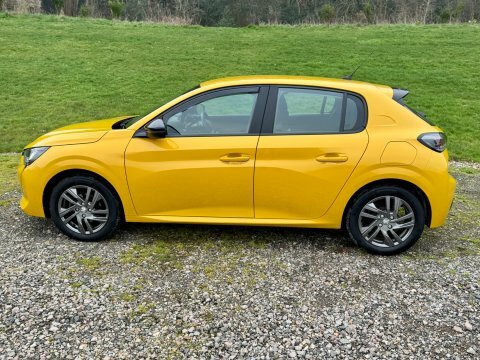 Peugeot 208 Puretech Active Premium NV22KBX Yellow #6
