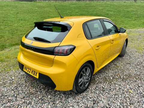 Peugeot 208 Puretech Active Premium NV22KBX Yellow #3