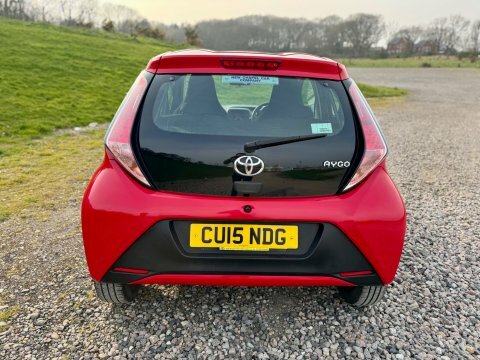 Toyota Aygo Vvt-i X CU15NDG Red #4