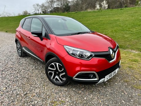 Renault Captur Signature Nav Dci Red