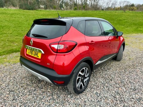 Renault Captur Signature Nav Dci Red #3