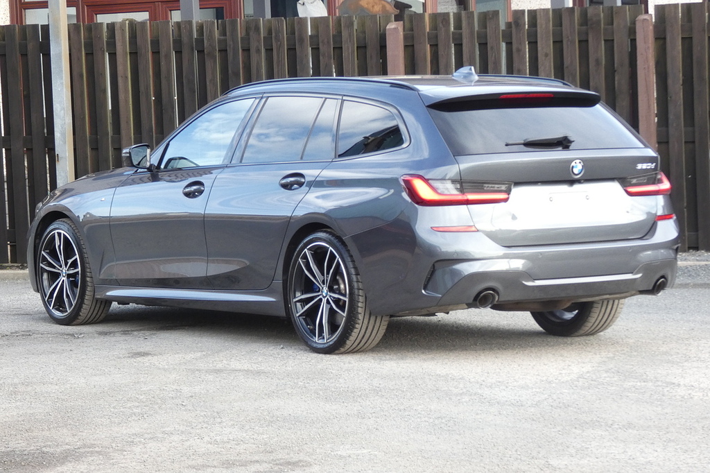 BMW 3 Series 2.0 320D M Sport Touring Euro 6 S SW70UXA Grey #4