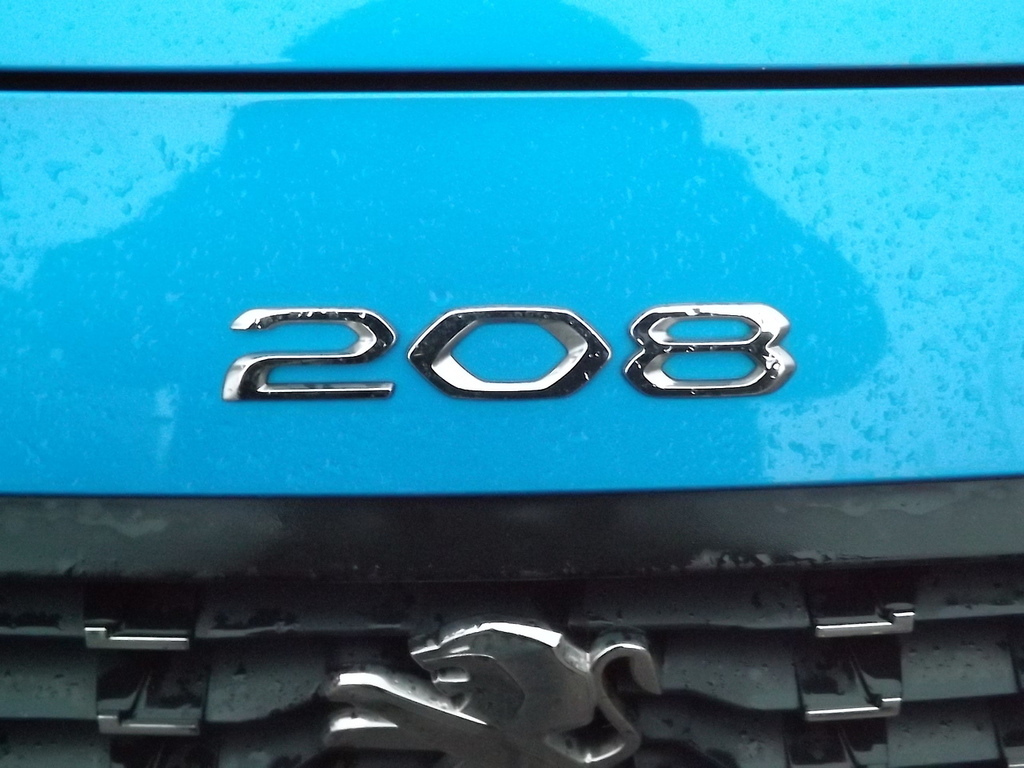 Peugeot 208 Puretech Allure Premium KT70DXW Blue #6