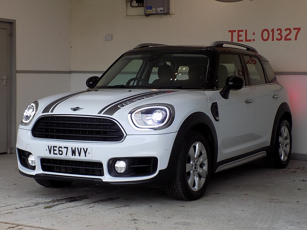 Mini Countryman Cooper White