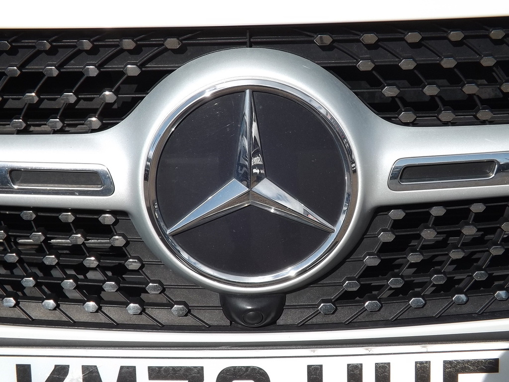Mercedes-Benz GLB Class Glb200 Amg Line KM72HHE White #6