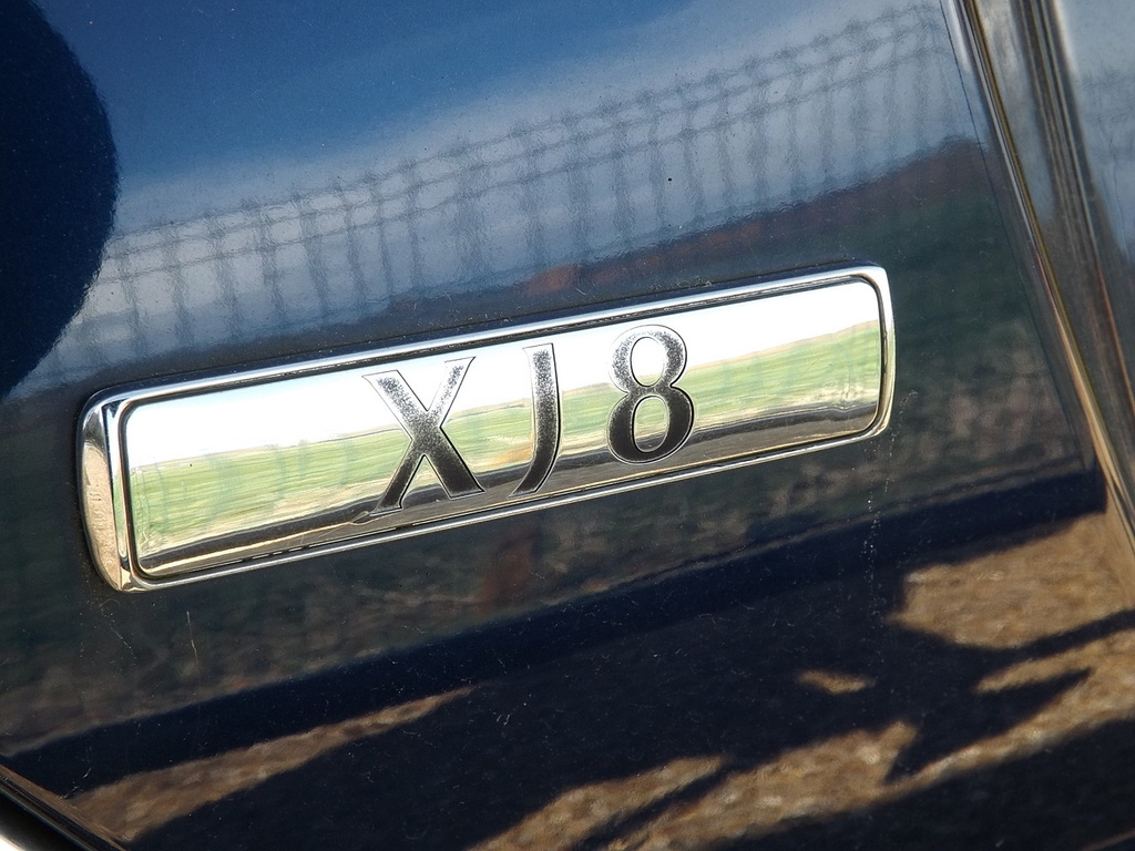 Jaguar XJ Super V8 Silver #6
