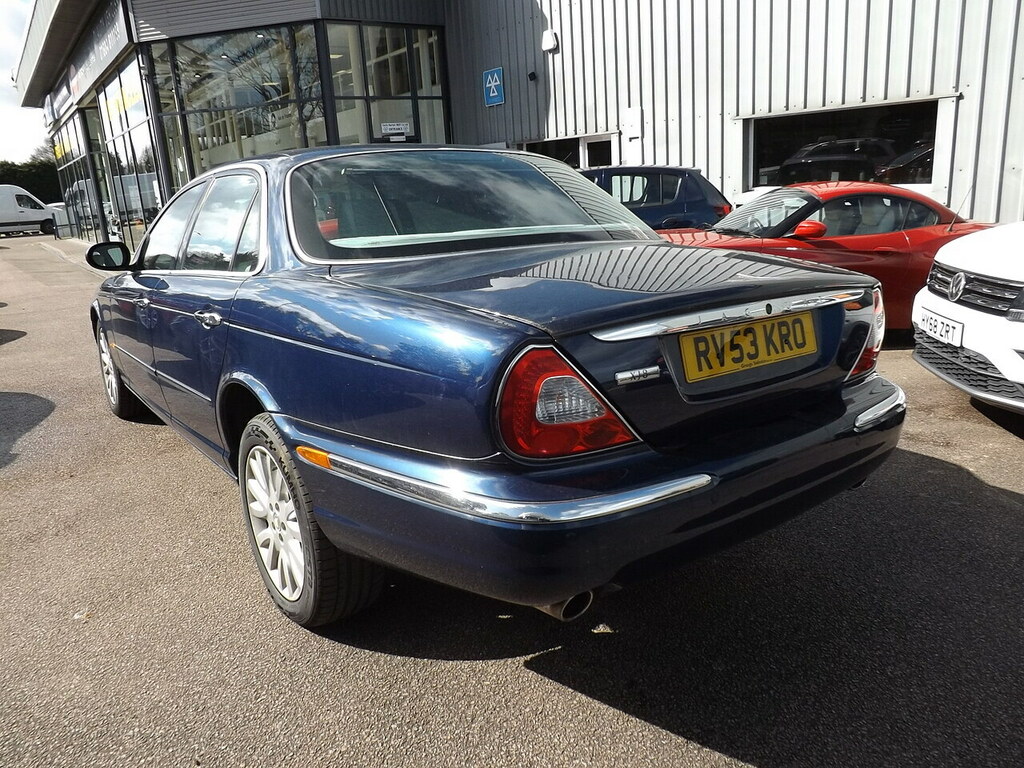 Jaguar XJ Super V8 Silver #19