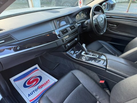 BMW 5 Series 525D Se Touring EO64YSW White #4