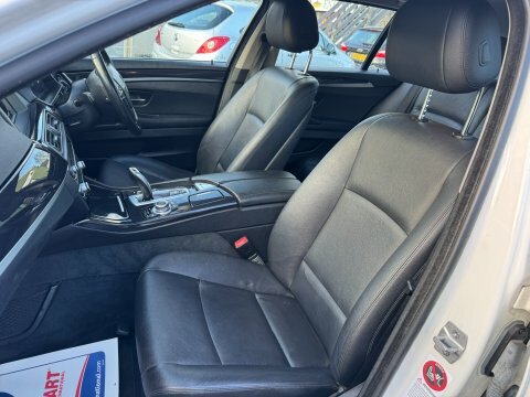 BMW 5 Series 525D Se Touring EO64YSW White #5