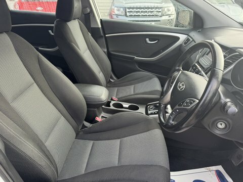 Hyundai I30 Crdi Active White #5