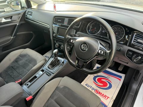 Volkswagen Golf Gt Tdi Bluemotion GK15PVX White #3