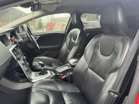 Volvo V40 D2 Inscription KS16WDW Red #6