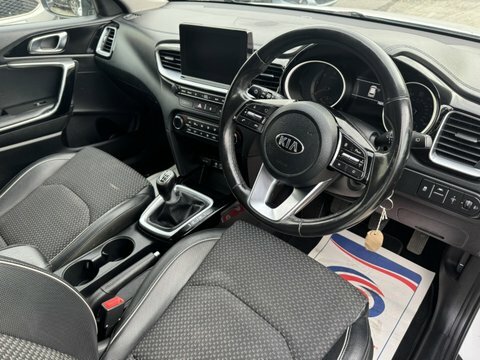 Kia Ceed Crdi 3 Isg RE68RCO White #2