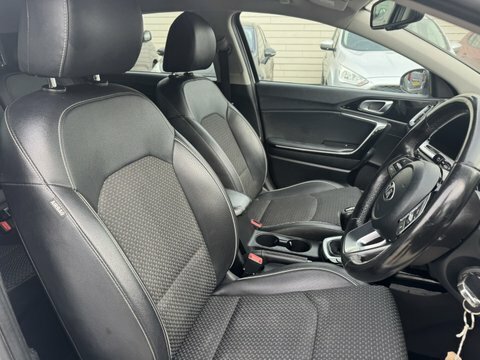 Kia Ceed Crdi 3 Isg RE68RCO White #3