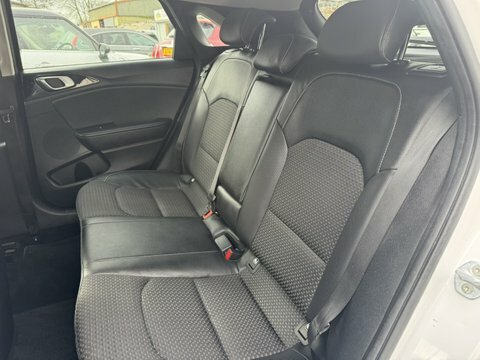 Kia Ceed Crdi 3 Isg RE68RCO White #6