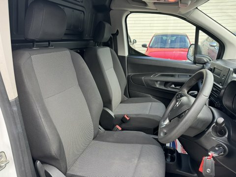 Vauxhall Combo L1h1 2300 Sportive WP69MFY White #3