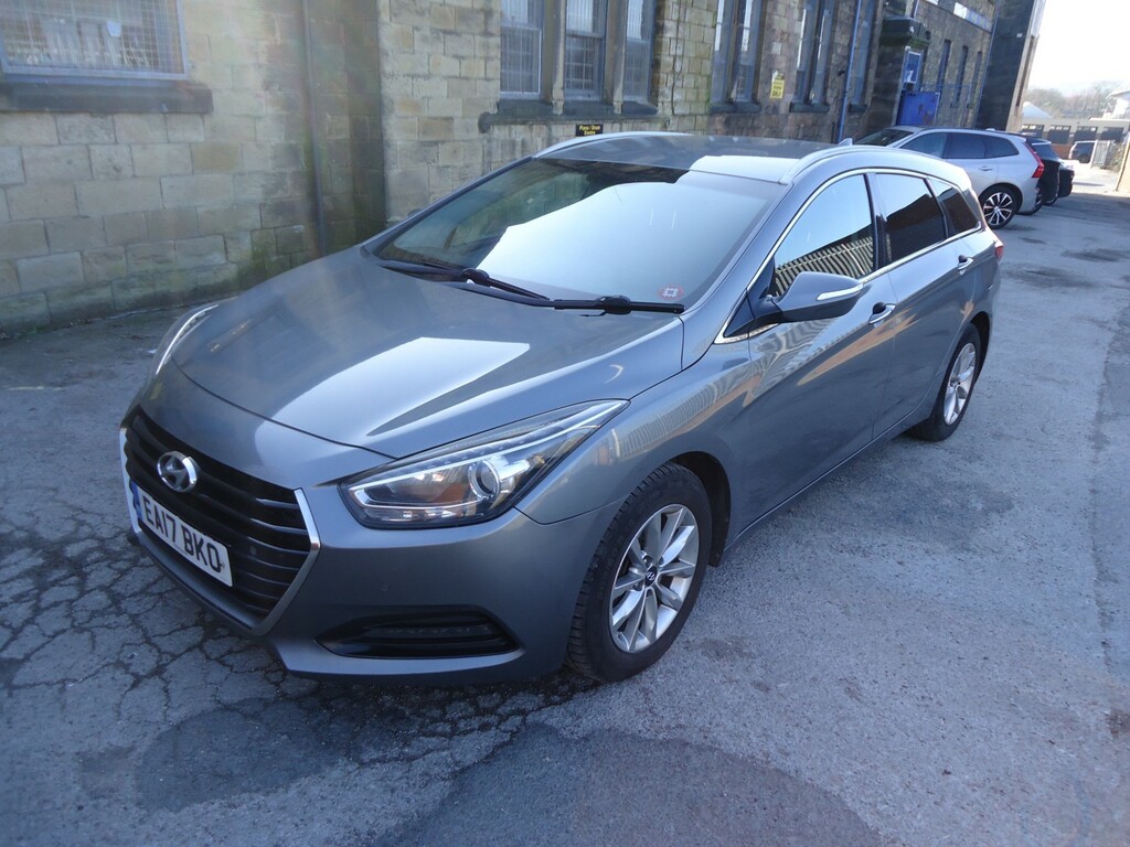 Hyundai I40 Estate 1.7 I40 Tr Se Nav Bus 1.7 141Ps Bd My17 20 Silver