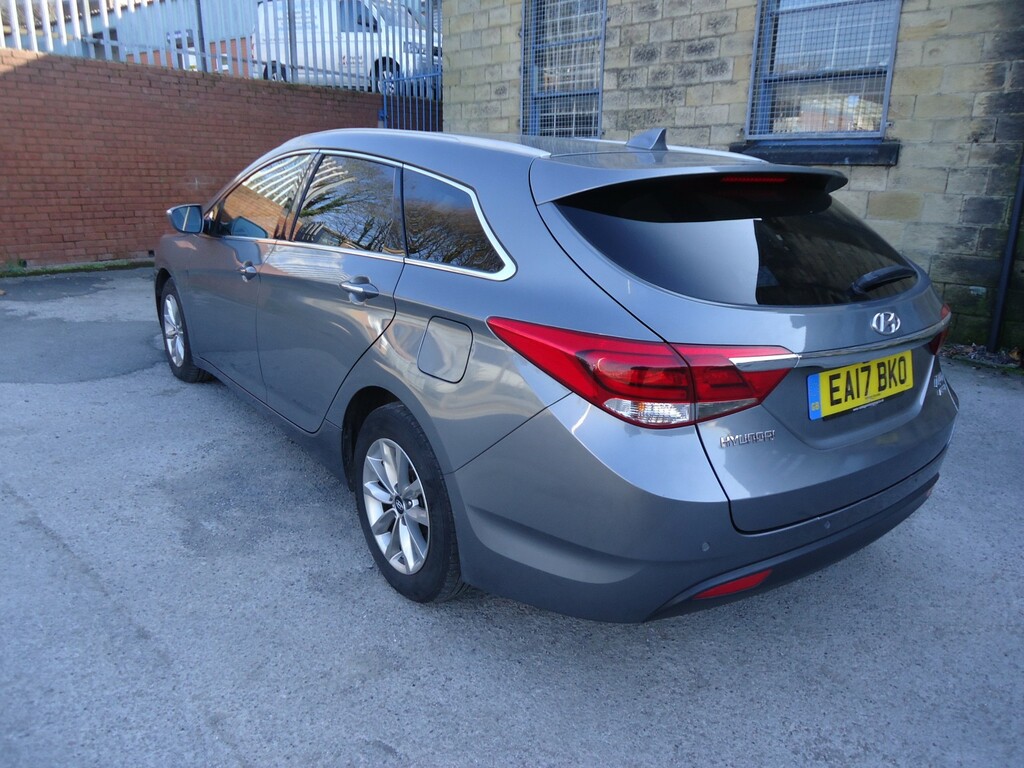 Hyundai I40 Estate 1.7 I40 Tr Se Nav Bus 1.7 141Ps Bd My17 20 EA17BKO Silver #4