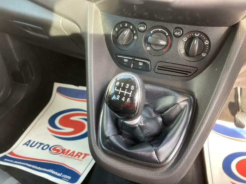 Ford Tourneo Connect 1.6 Tdci Zetec Euro Blue #3