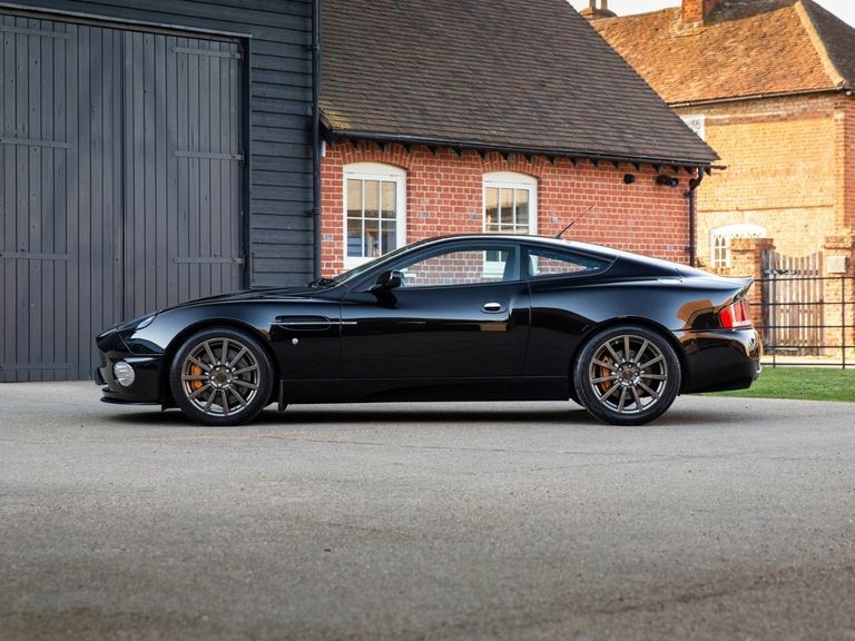 Aston Martin Vanquish S Black #2