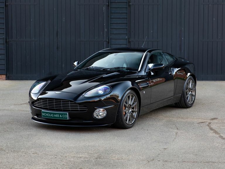 Aston Martin Vanquish S Black #31
