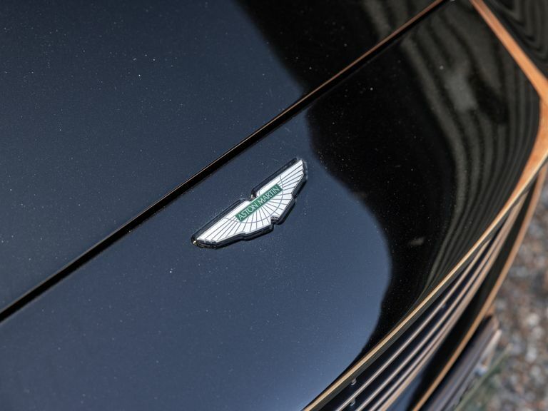Aston Martin Vanquish S Black #14